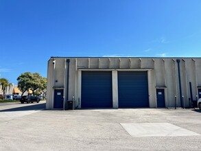 1220 Tangelo Ter, Delray Beach, FL for rent Building Photo- Image 1 of 9