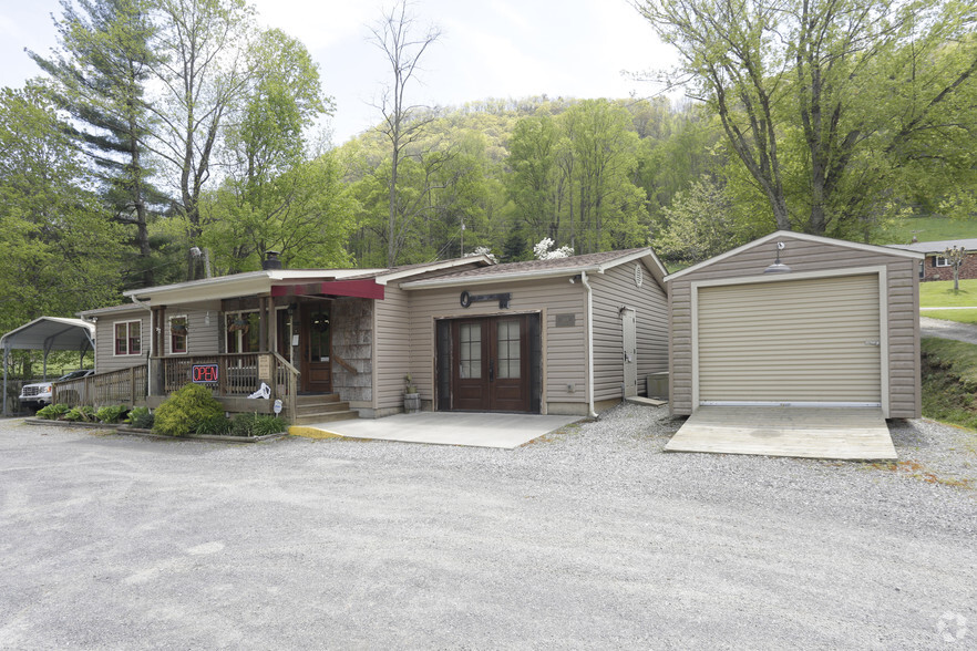 3101 Dellwood Rd, Waynesville, NC for sale - Primary Photo - Image 1 of 1