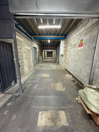 More details for 18 Wadsworth Rd, Greenford - Light Industrial to Rent