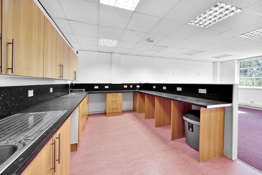 Carnegie Campus, Dunfermline to rent - Building Photo - Image 3 of 16