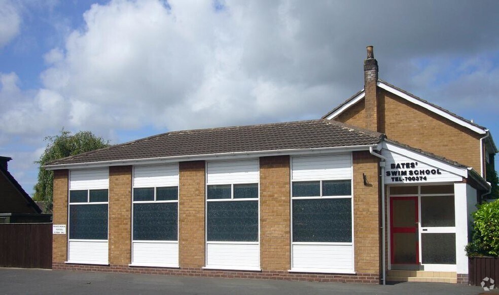 Coniston Ave, Poulton Le Fylde for sale - Primary Photo - Image 1 of 1