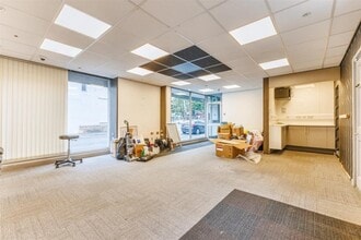 1-3 Swan Ln, Evesham to rent Interior Photo- Image 2 of 5