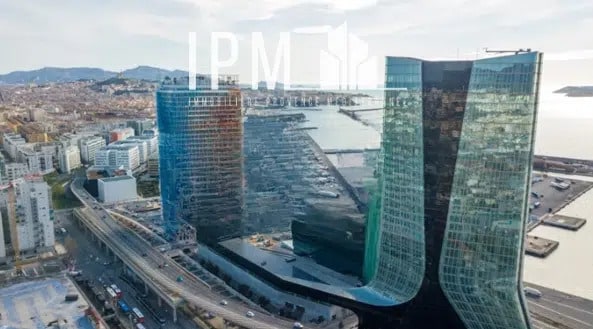 Office in Vitrolles to rent - Aerial - Image 1 of 5