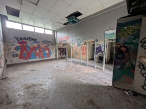 Walton Ter, Woking to rent Interior Photo- Image 1 of 2