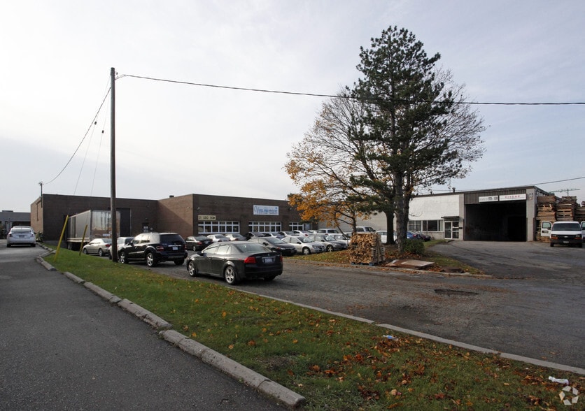 31 Lido Rd, Toronto, ON for sale - Primary Photo - Image 1 of 1