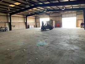 Warehouse at 167 W Pine St - Commercial Property