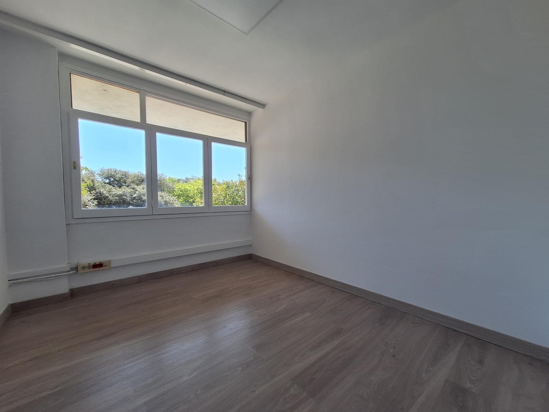 Retail in Barberà del Vallès, Barcelona to rent Interior Photo- Image 1 of 7