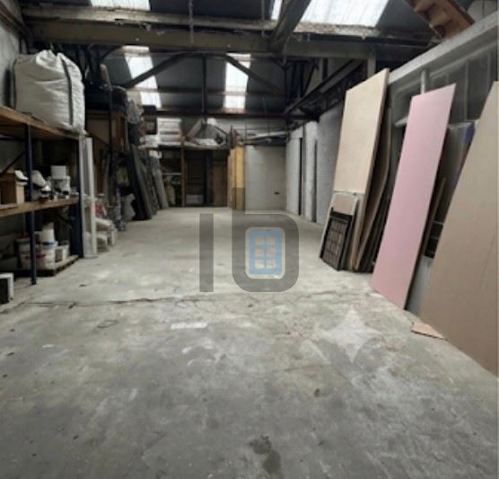 Industrial in Aubervilliers for sale Interior Photo- Image 1 of 3