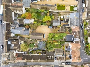 16-20 Oxford St, Woodstock, OXF - Aerial map view