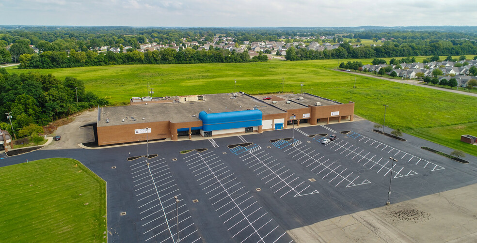 120-128 Morris Rd, Circleville, OH for sale - Building Photo - Image 1 of 1