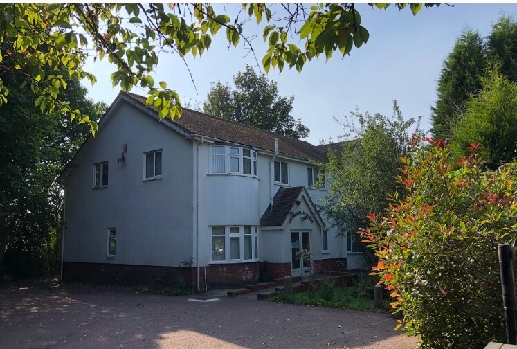 Hallcroft Ave, Overseal for sale Primary Photo- Image 1 of 1