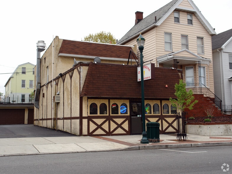 152 Kearny Ave, Kearny, NJ for sale - Primary Photo - Image 1 of 1