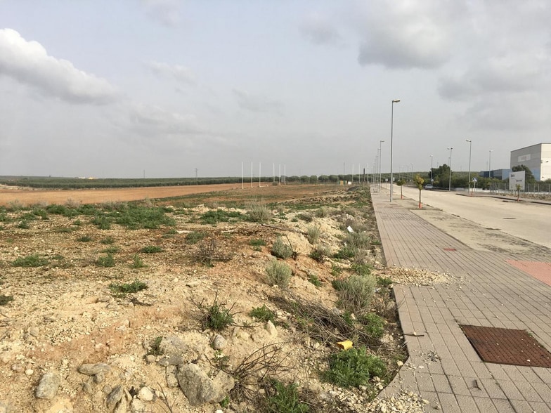 Calle Galileo Galilei, 12, Humilladero, Málaga for sale - Primary Photo - Image 1 of 3