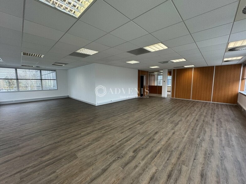 Office in Villepinte to rent - Interior Photo - Image 3 of 8
