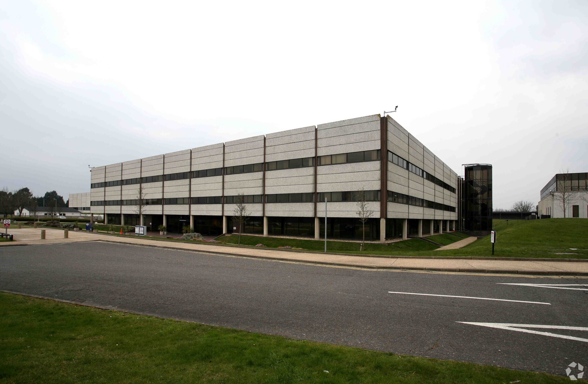 Langstone Rd, Havant for sale Primary Photo- Image 1 of 1