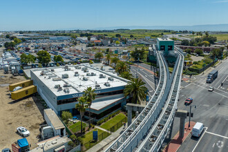 100 Hegenberger Rd, Oakland, CA - aerial  map view