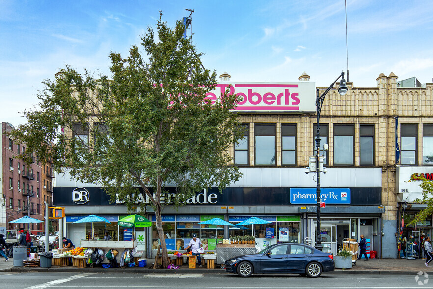 58-66 E Fordham Rd, Bronx, NY for rent - Building Photo - Image 3 of 12