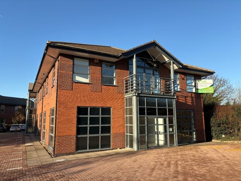 Ruddington Ln, Nottingham to rent - Building Photo - Image 1 of 6