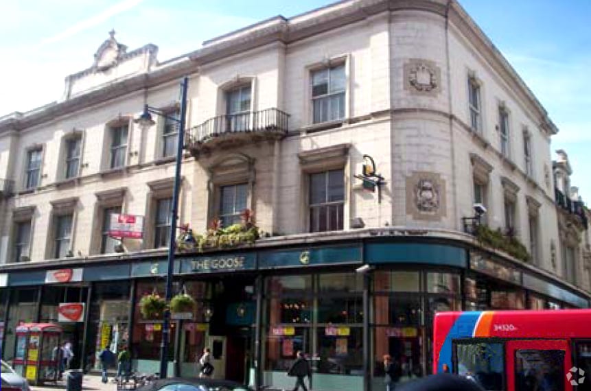 442-444 Brixton Rd, London to rent - Building Photo - Image 3 of 10