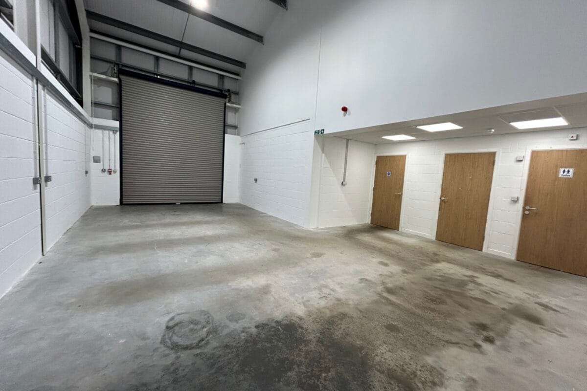 Long Rock, Penzance to rent Interior Photo- Image 1 of 2