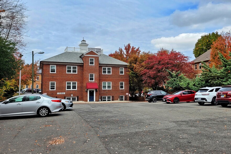 210 Little Falls St, Falls Church, VA for sale - Building Photo - Image 3 of 20