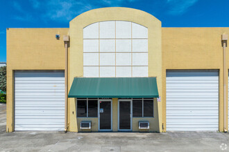 1270 NW 165th St, Miami, FL for rent Building Photo- Image 1 of 20