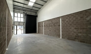 Exeter Rd, Bradninch to rent Interior Photo- Image 2 of 3