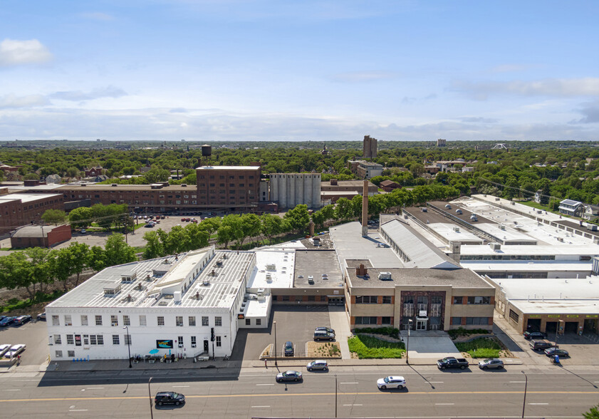 1618-1620 Central Ave NE, Minneapolis, MN for rent - Building Photo - Image 3 of 39