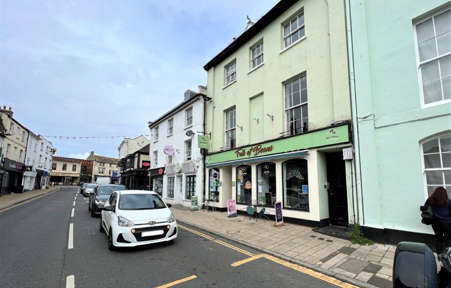 14-16 Castle St, Christchurch for sale - Building Photo - Image 2 of 5