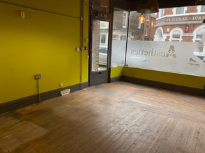 36 South St, Eastbourne to rent Interior Photo- Image 2 of 8