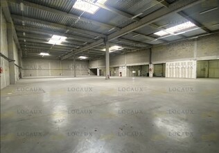 Industrial in Herblay to rent Interior Photo- Image 1 of 9