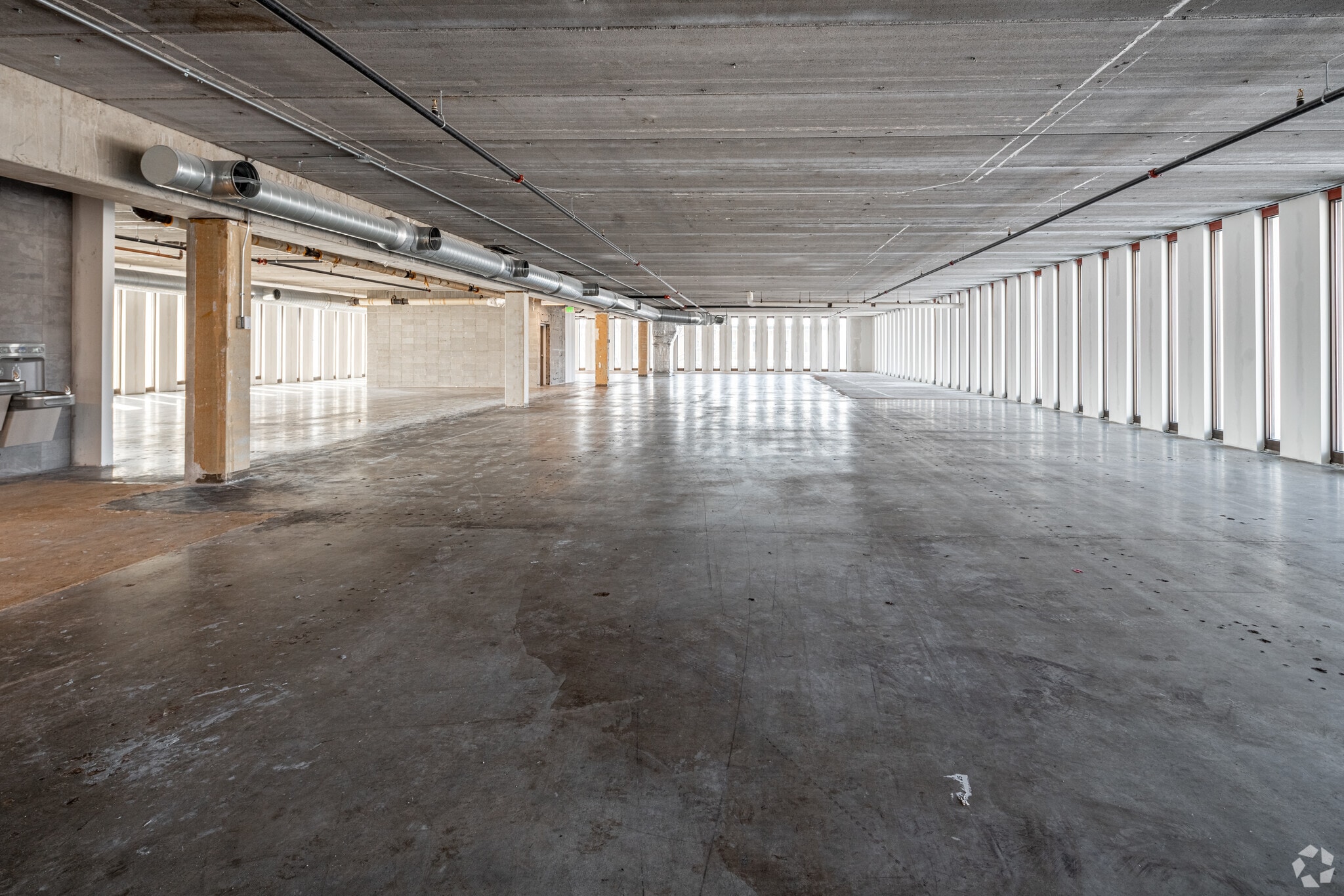 4600 W 77th St, Edina, MN to rent Interior Photo- Image 1 of 11