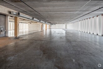 4600 W 77th St, Edina, MN to rent Interior Photo- Image 1 of 11