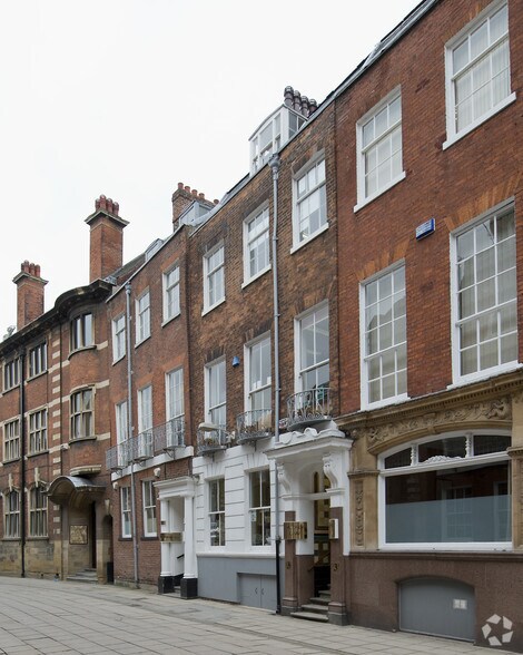 3 Parliament St, Hull to rent - Building Photo - Image 2 of 10