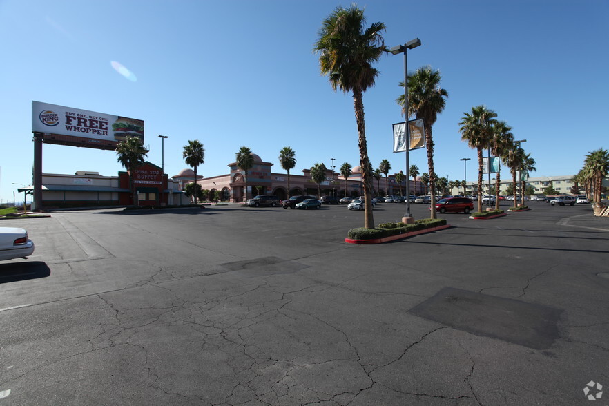 4965-5035 W Tropicana Ave, Las Vegas, NV for rent - Building Photo - Image 3 of 8