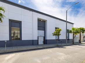 320-330 E Manchester Blvd, Inglewood, CA to rent Building Photo- Image 2 of 30