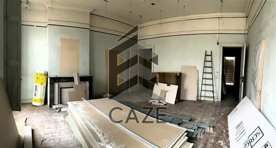 Retail in Bordeaux for sale Interior Photo- Image 1 of 6