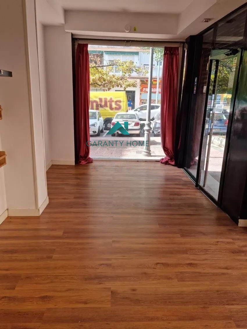 Retail in Móstoles, Madrid to rent Floor Plan- Image 1 of 3