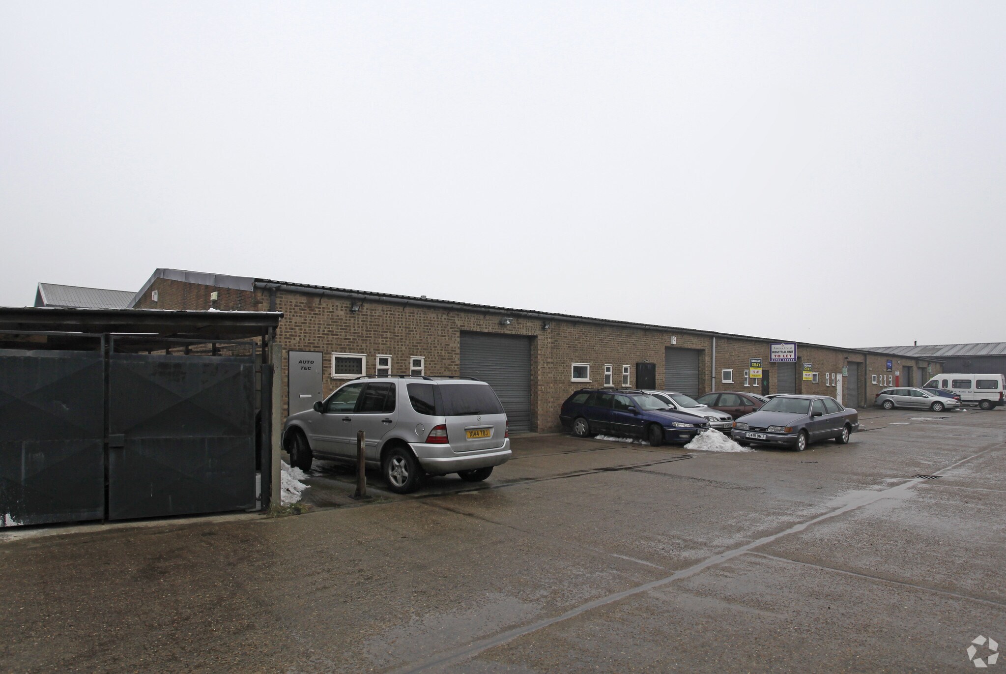 1-6 West Point Pl, Canvey Island for sale Primary Photo- Image 1 of 1