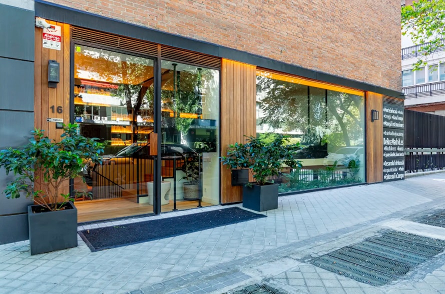 Build-to-Rent in Madrid, Madrid for sale - Building Photo - Image 2 of 2