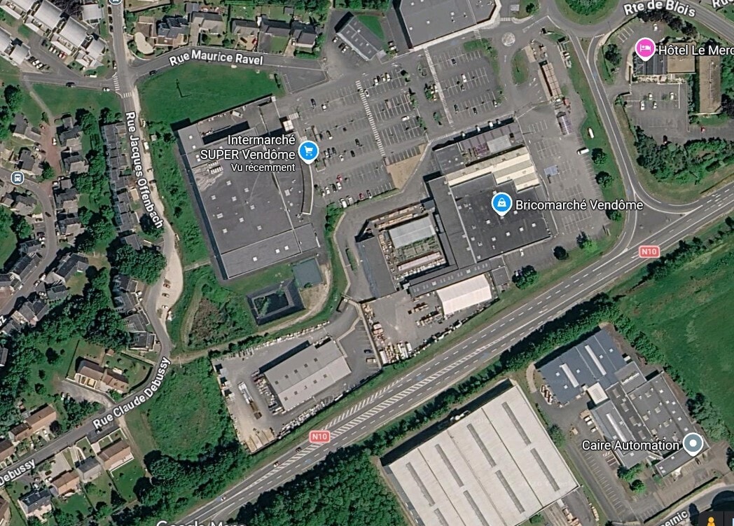 Pierre Levée, Vendôme for sale Aerial- Image 1 of 2