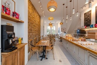 Junction Rd, London to rent Interior Photo- Image 2 of 2