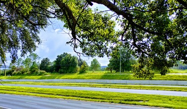 4.16 AC FLU COM Hwy 301 Zephyrhills portfolio of 2 properties for sale on LoopNet.co.uk Building Photo- Image 1 of 6