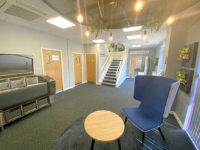 Laporte Way, Luton to rent Interior Photo- Image 2 of 2
