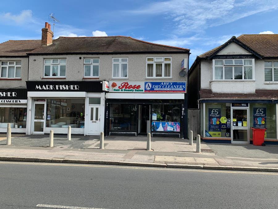 30 Green Wrythe Ln, Carshalton to rent Primary Photo- Image 1 of 2