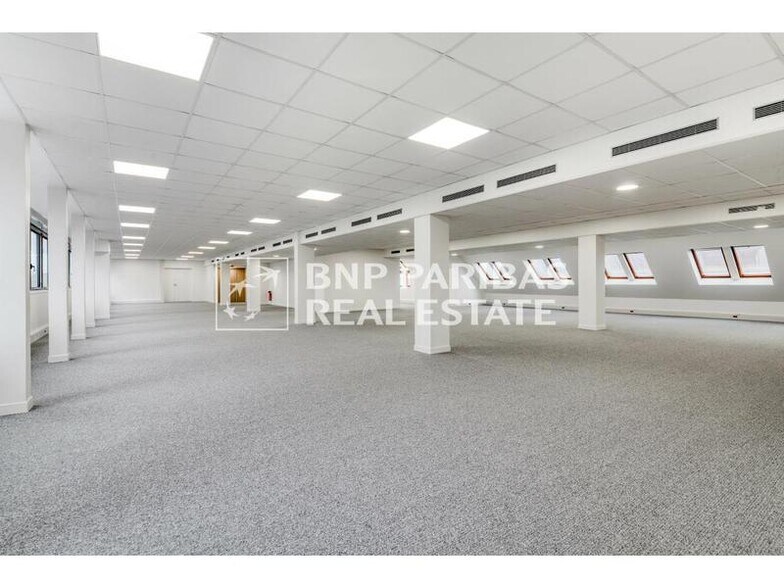 164 Rue Victor Hugo, Levallois-Perret to rent - Building Photo - Image 2 of 14