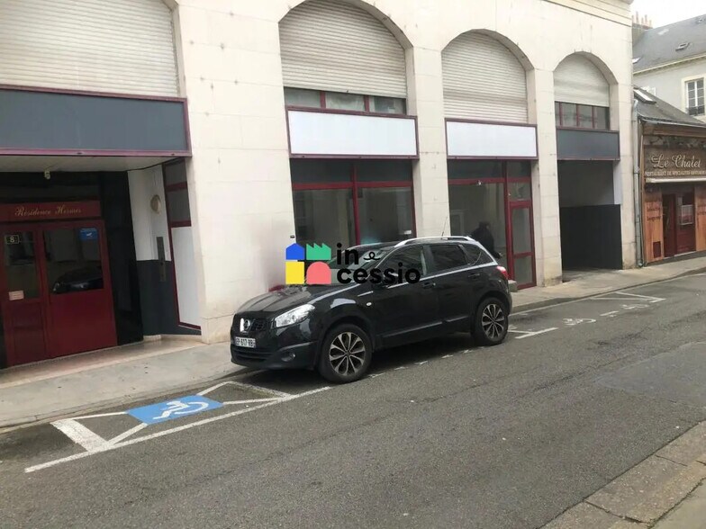 Retail in Le Mans for sale - Building Photo - Image 2 of 2