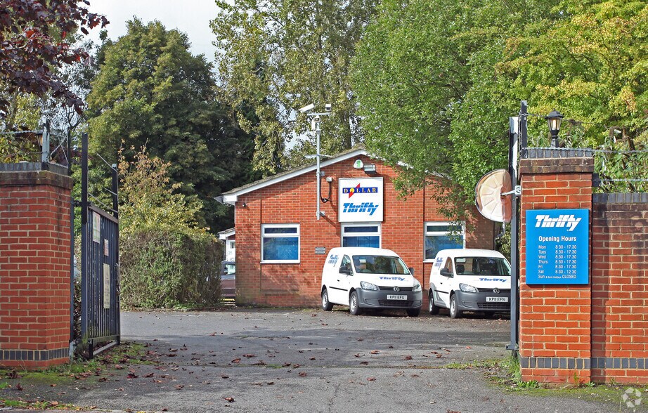Halifax Rd, High Wycombe for sale - Primary Photo - Image 1 of 1