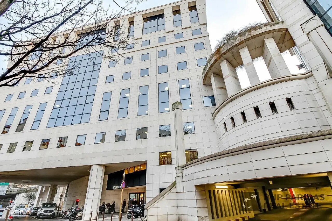 1 Avenue De La Cristallerie, Sèvres to rent Building Photo- Image 1 of 10