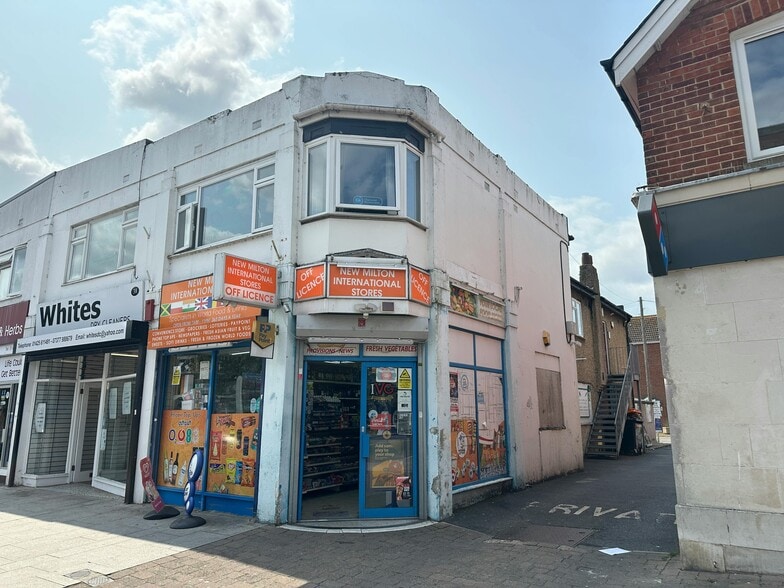 36-36A Station Rd, New Milton for sale - Building Photo - Image 1 of 1